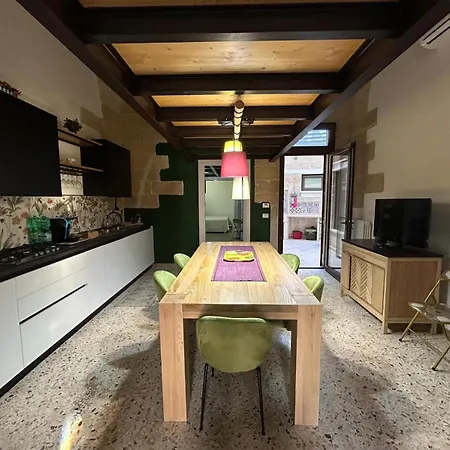 לינה וארוחת בוקר Marlu Barocca 3*